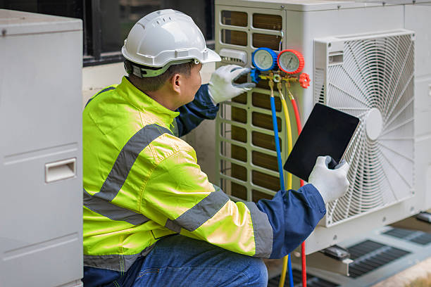 Professional Hvac technician working in Vincent, AL